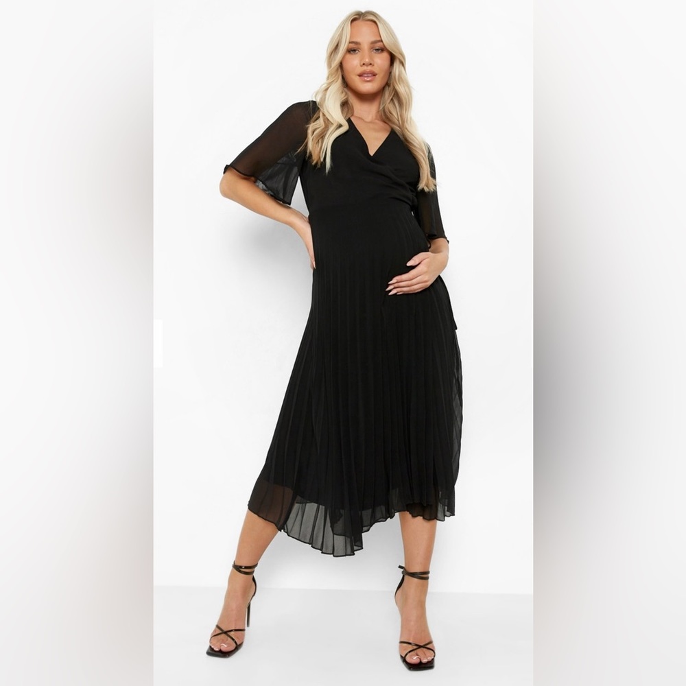 Maternity wrap pleated midi dress in black